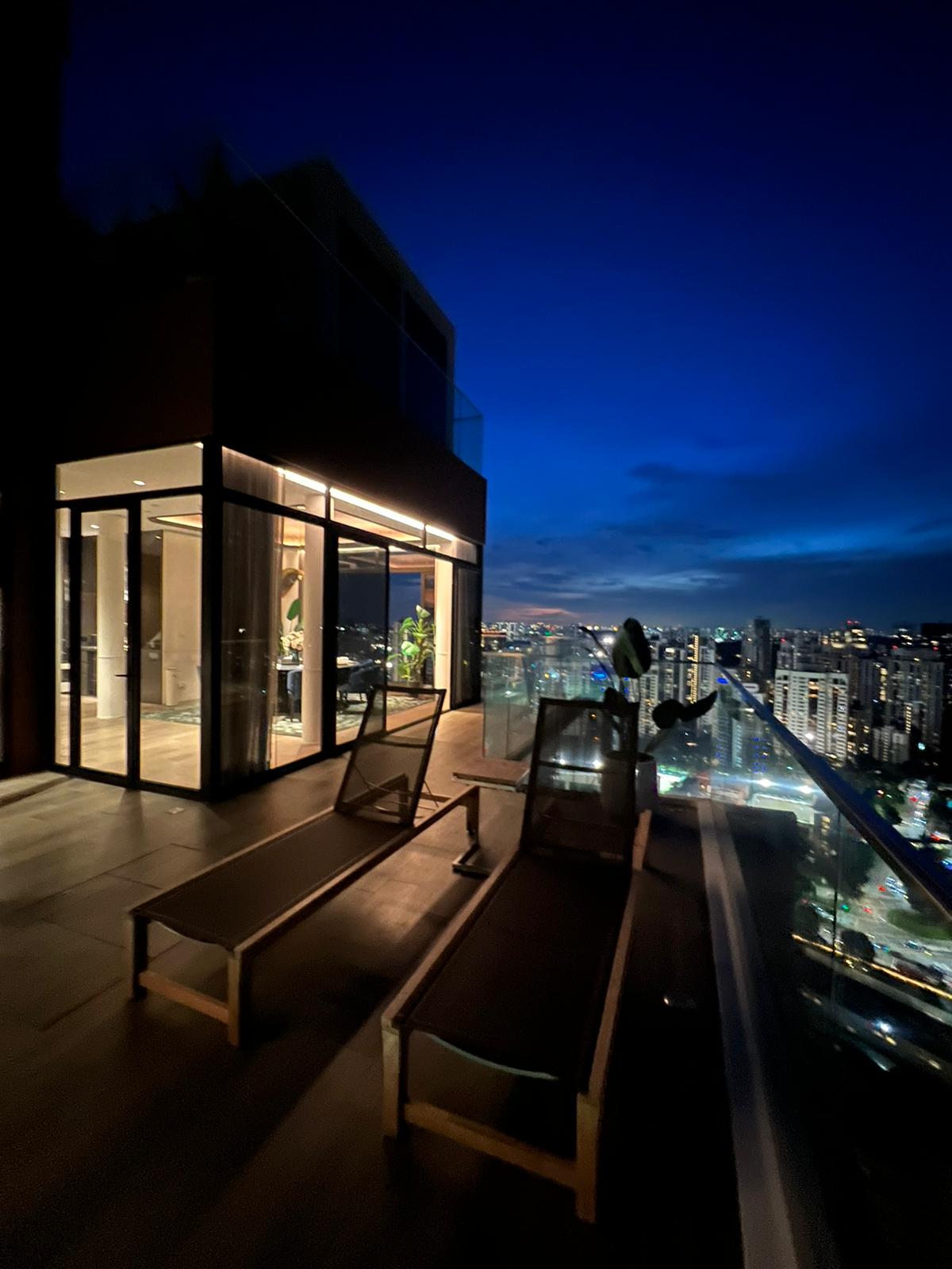 The Ritz-Carlton — imagery